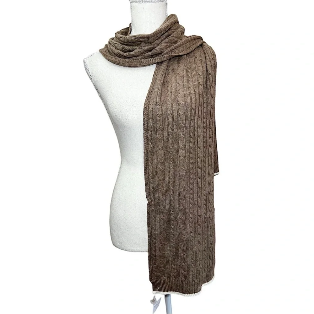 3 for 30$ Lands End cable knit scarf new with tags